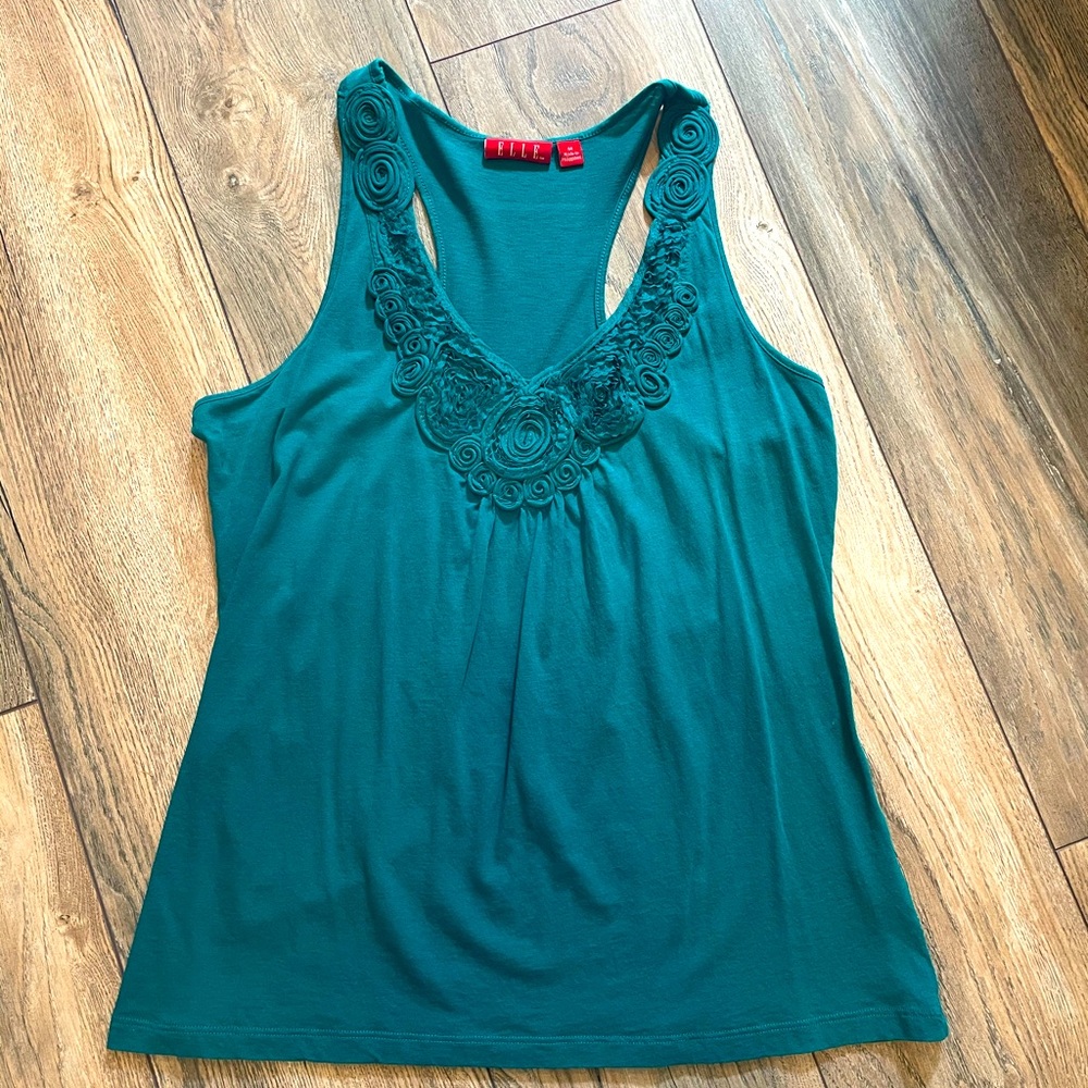 Elle teal razorback tank